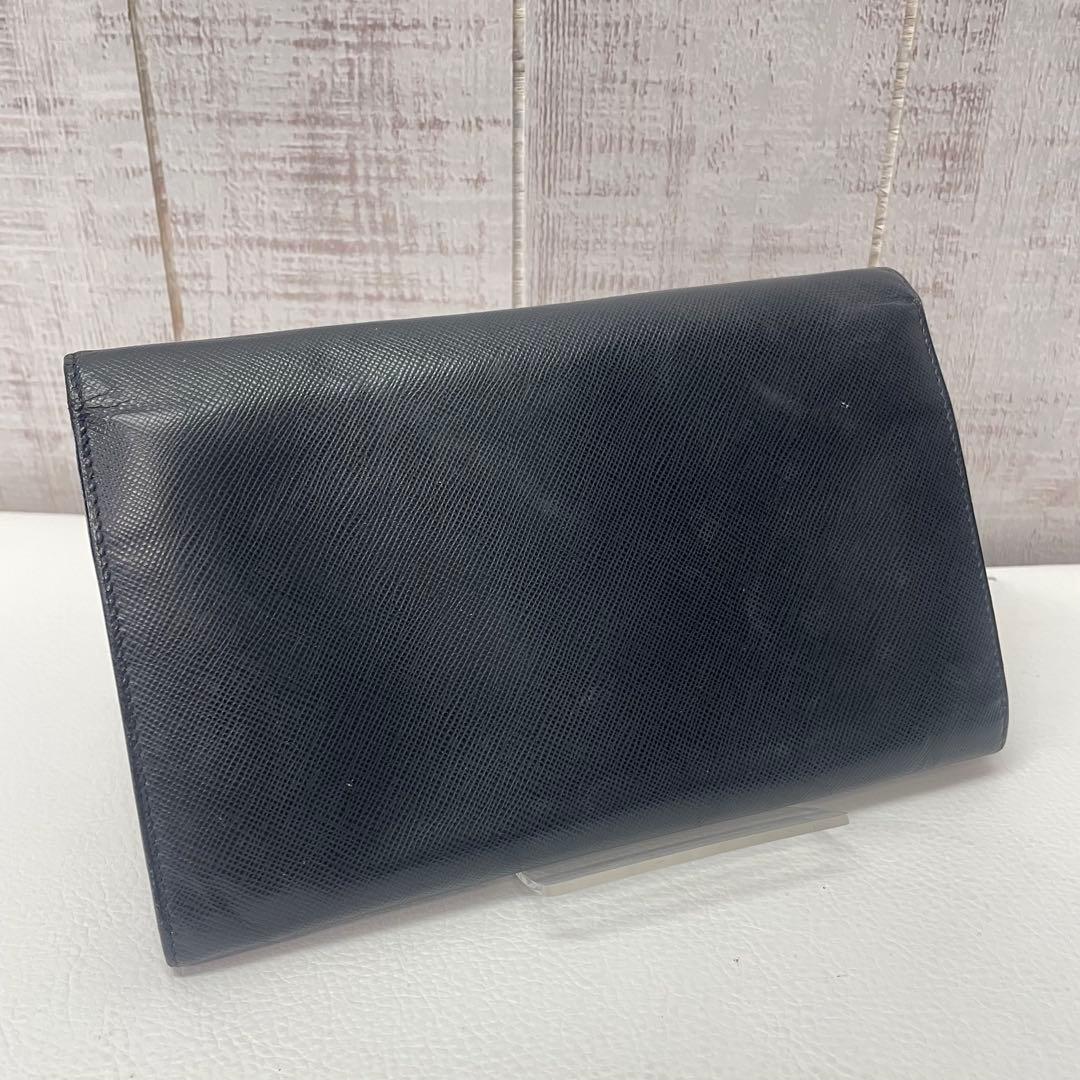 凛*マ様 PRADA 黒 サフィアーノレザー 二つ折り財布