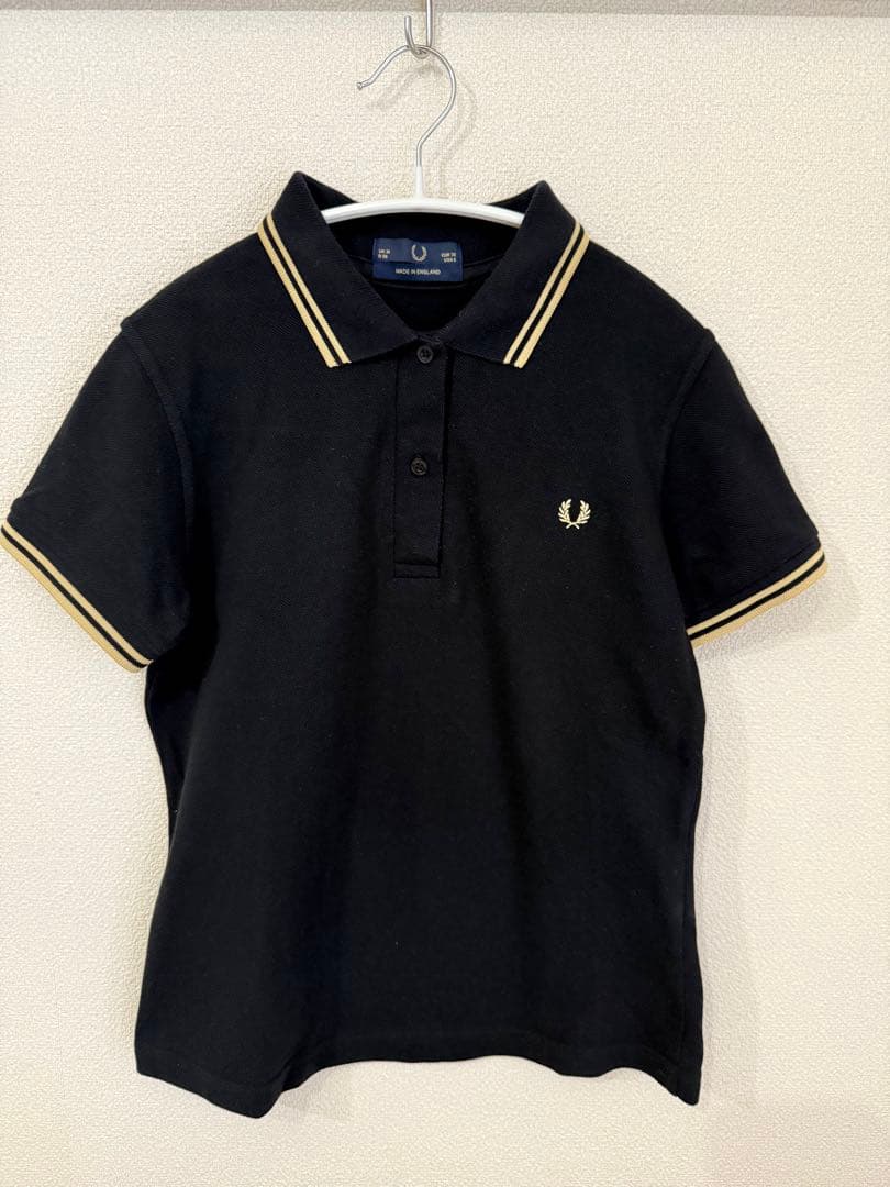 FRED PERRY フレッドペリー ポロシャツ 黒 ゴールド レディース
