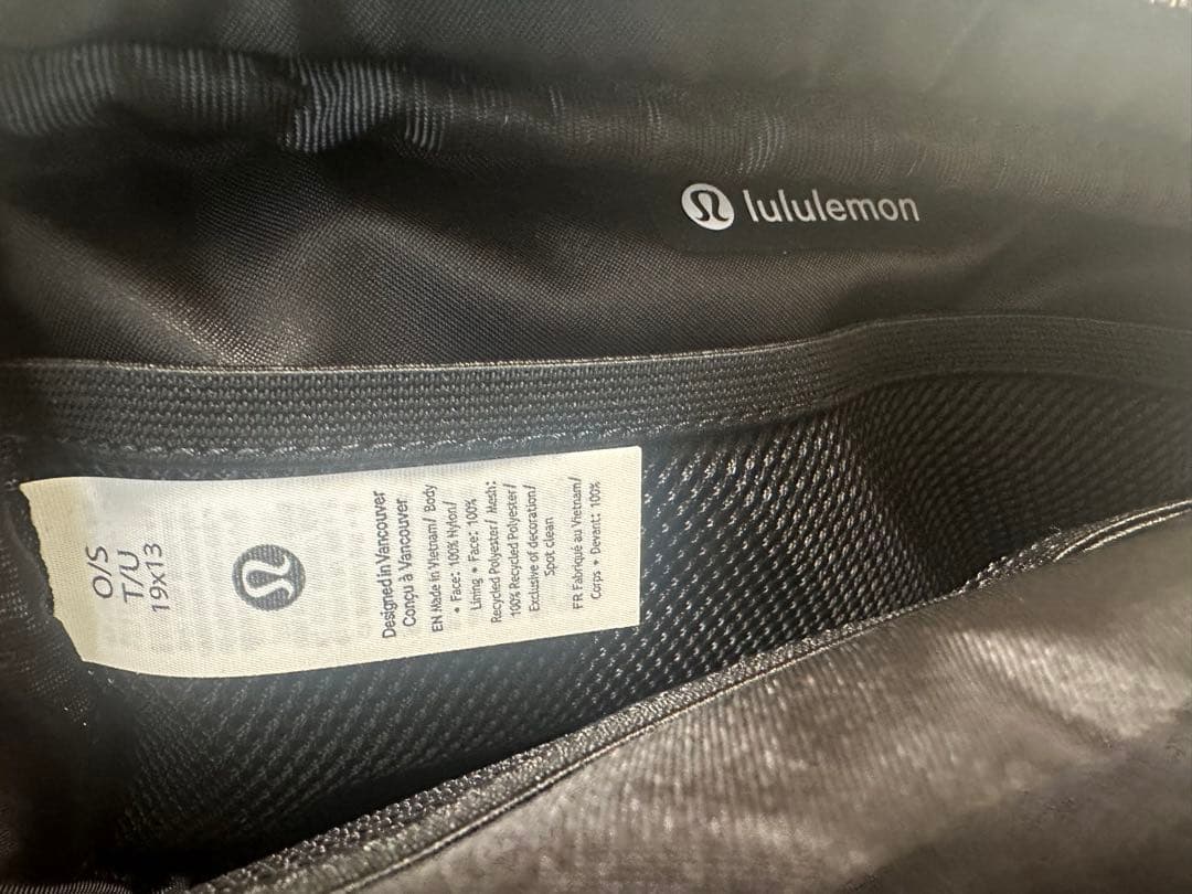 lululemon ルルレモン　ウエストバッグ　海外旅行