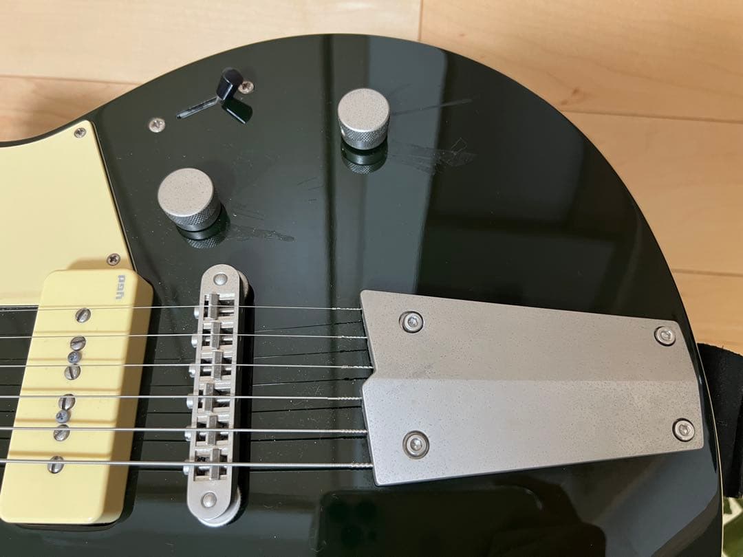 ギター YAMAHA REVSTAR RS502T