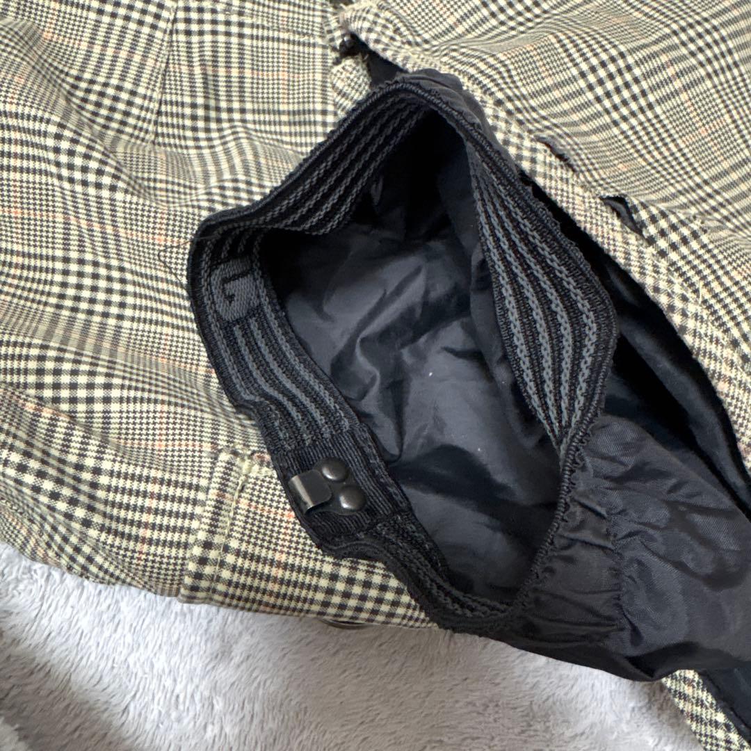 美品☆BURTONバートン　スノーボードパンツ　メンズS
