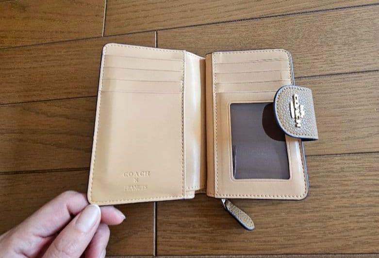 コーチ COACH スヌーピー 二つ折財布 PEANUTS コラボ アイボリー
