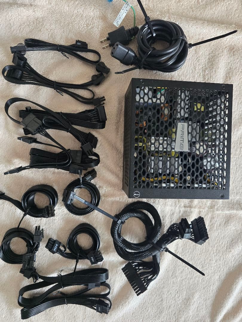 ATX 80+ タイタニウム　seasonic SSR-700TL　ファンレス