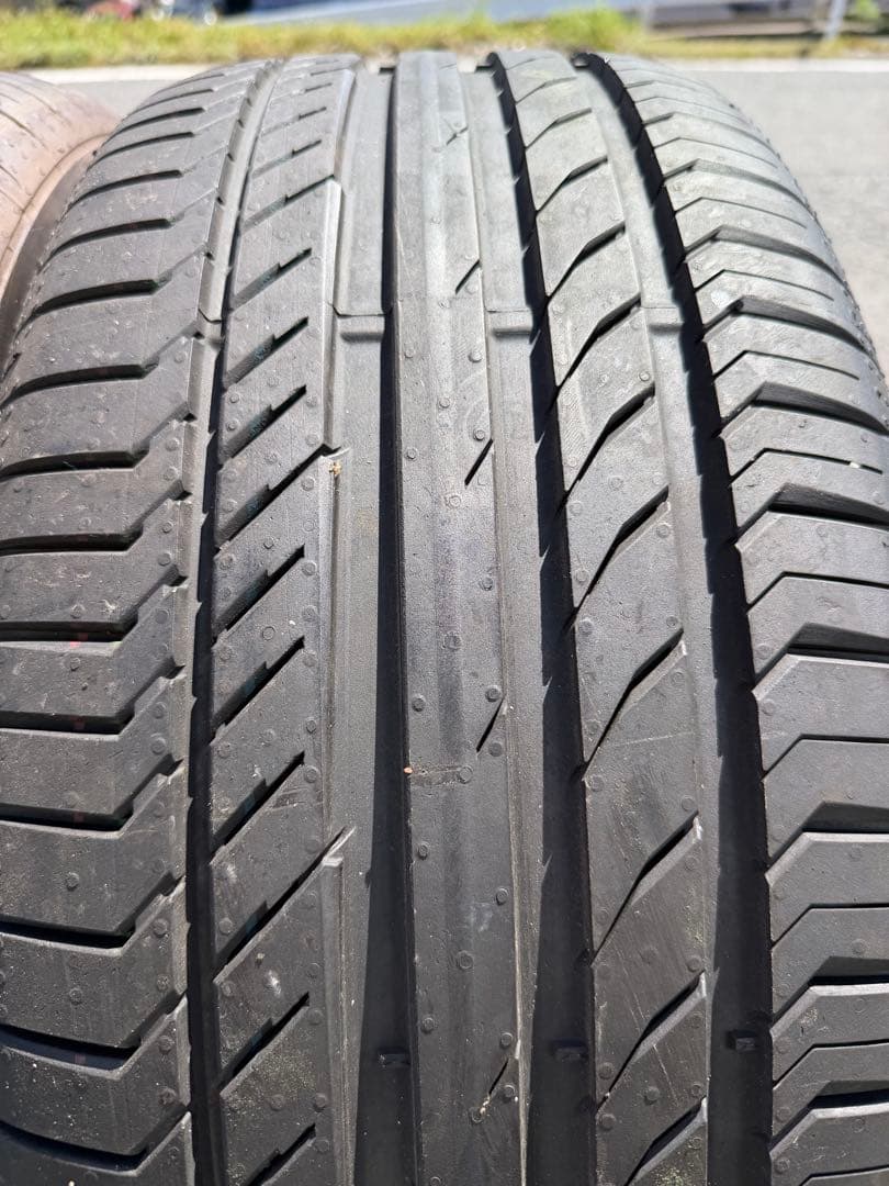 サマータイヤ　245/45R19 2本　コンチネンタル