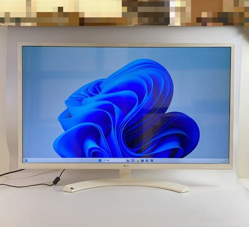 LG モニター　ディスプレイ 32MP58HQ-W 31.5インチ ゲーミング