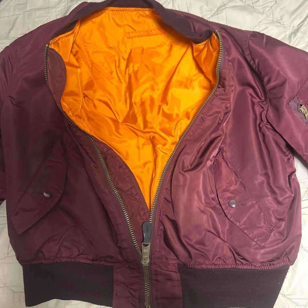 Alpha Industries MA-1フライトジャケット