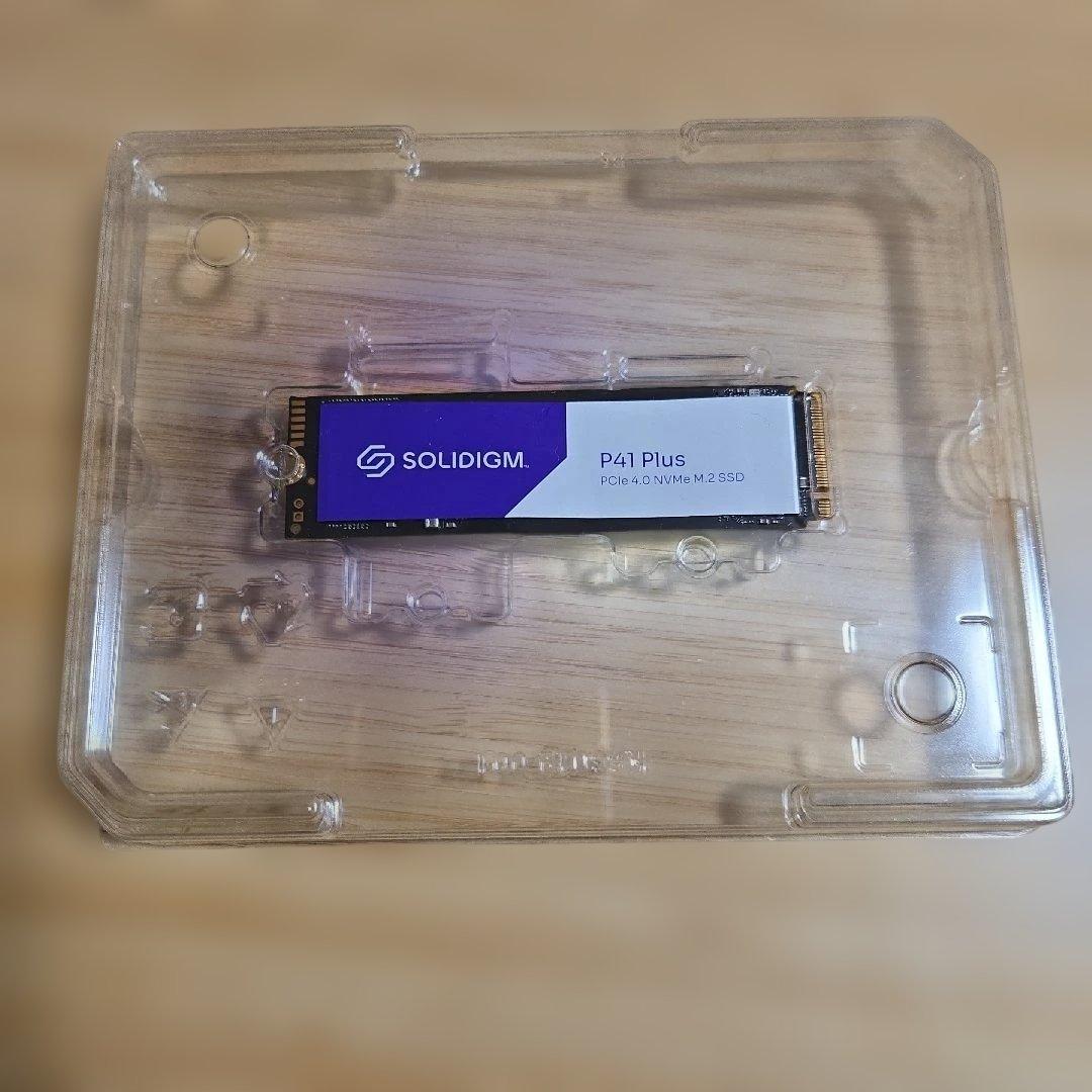 内蔵型SSD SOLIDIGM P41 Plus 1TB SSD