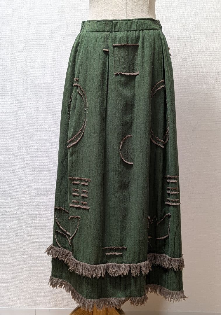 HaaT ISSEY MIYAKE 刺繍デザインスカート フリンジ 綿100%