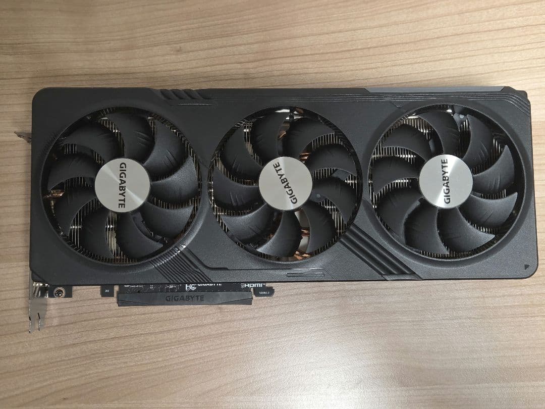 グラフィックボード・グラボ・ビデオカード GIGABYTE RX 7800 XT GAMING OC 16GB