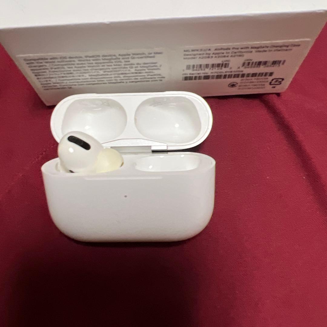 AirPods Pro 本体 ホワイト 充電ケース付き