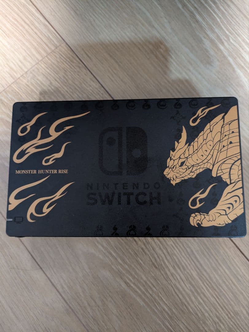 Nintendo Switch 本体 モンハンライズ　Edition