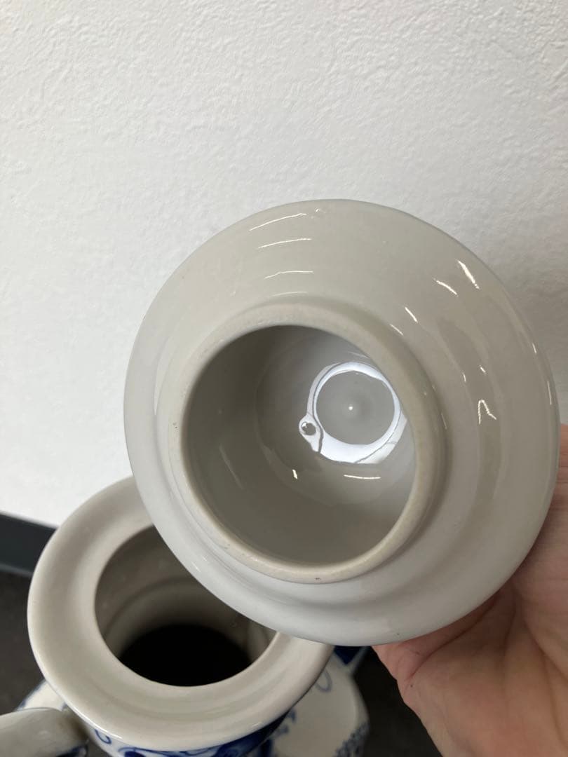 値下げ！未使用　ロシア伝統陶芸品　グジェリ焼き　ティーポット　ウォッカボトル
