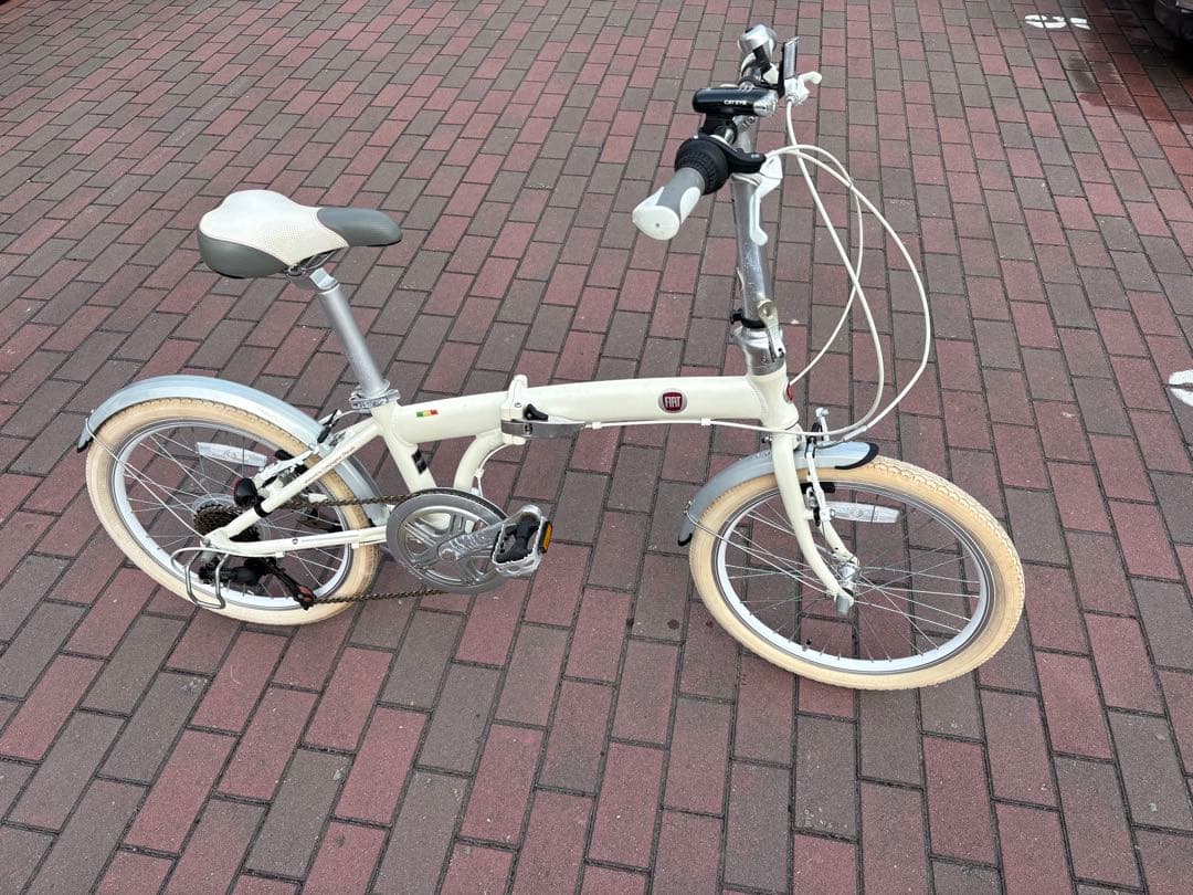 「フィアット」軽量折り畳み自転車(20㌅)お届け出来ます。お引き取り大歓迎。
