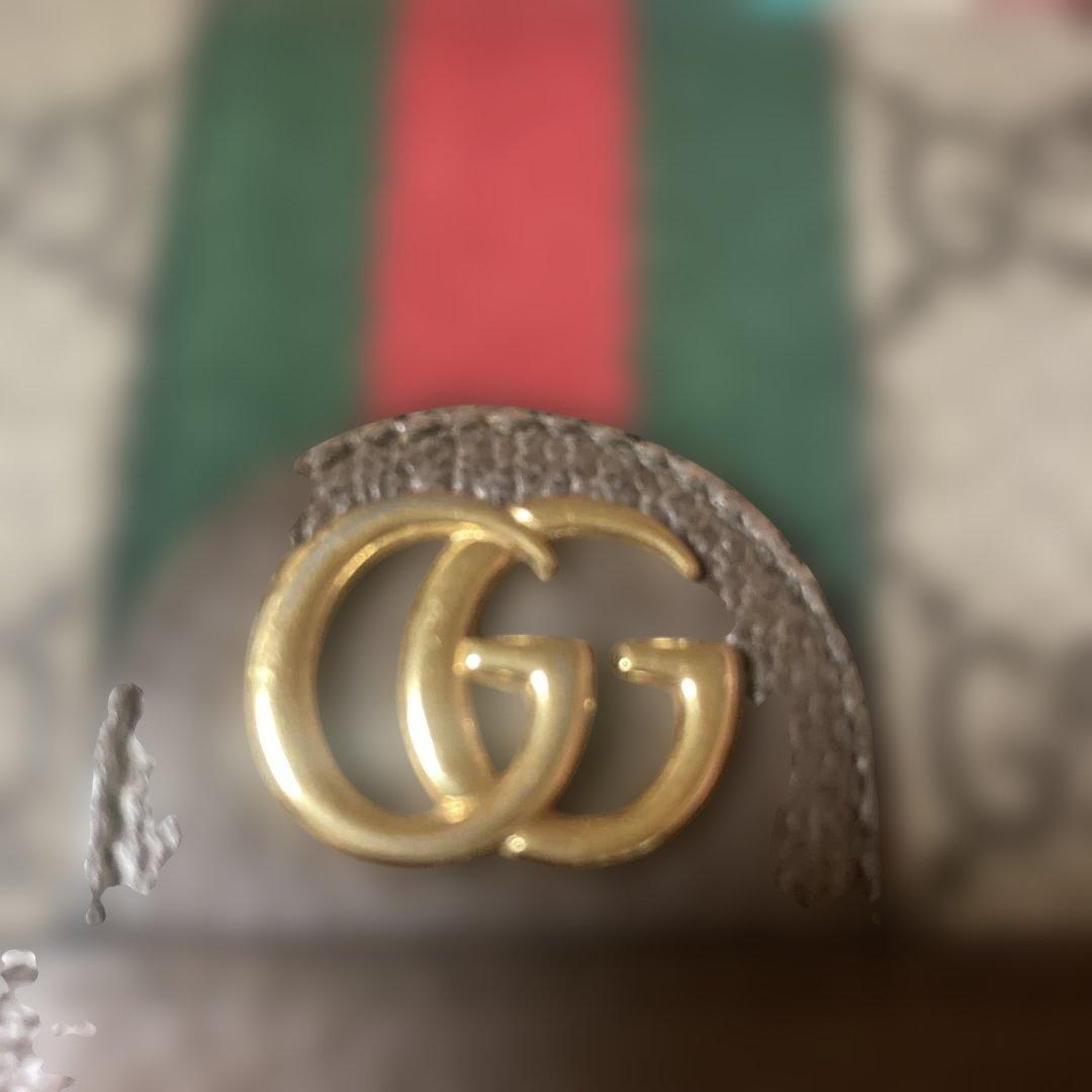 GUCCI マーモント　折り財布