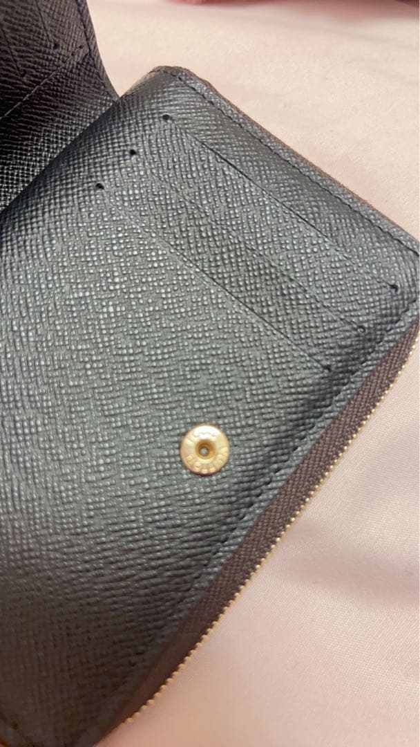 Louis Vuitton ルイヴィトン　ポルトフォイユ・ルー　財布