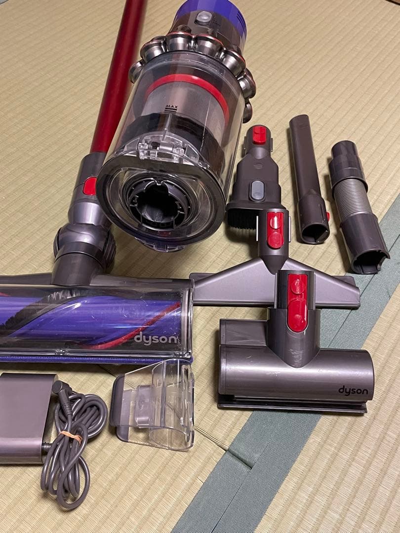 Dyson スティッククリーナー　ダイソン　sv12 v10 動作品