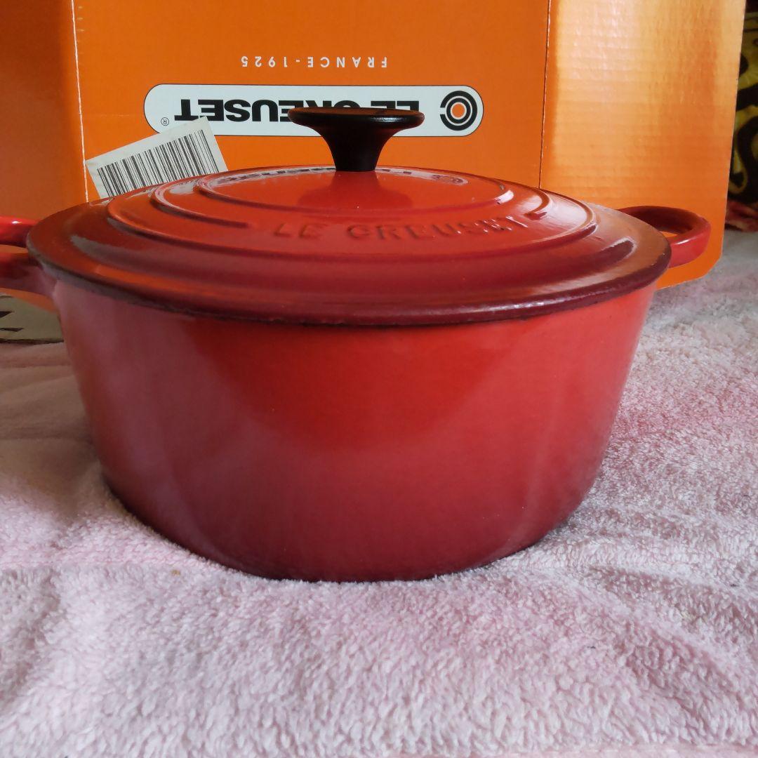 LE CREUSET 赤 鋳物ホーロー鍋 中型