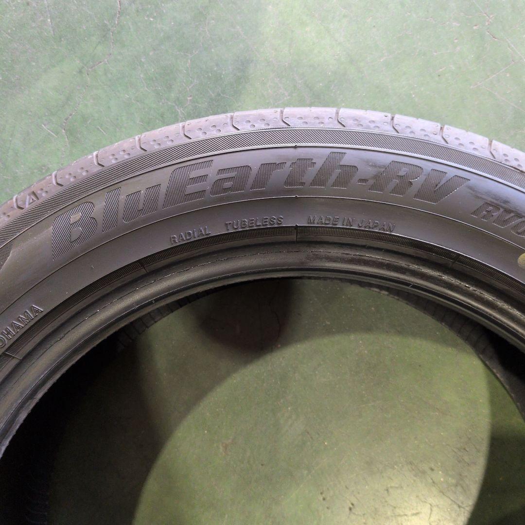 中古サマータイヤ　ヨコハマ　RV02 205/55R17 2本