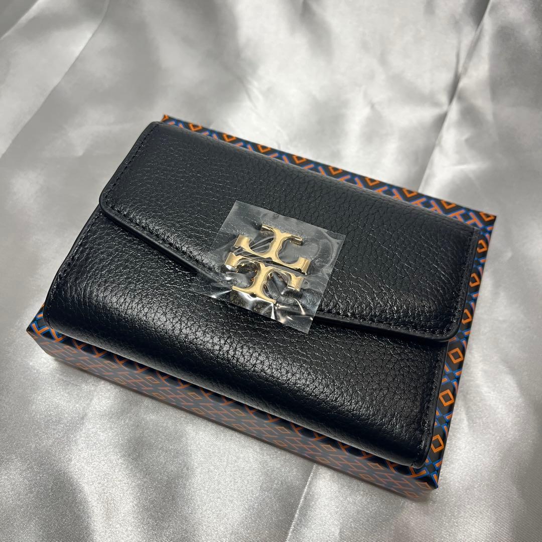 新品 TORY BURCH 黒 3つ折り財布 ミディアムフラップウォレット