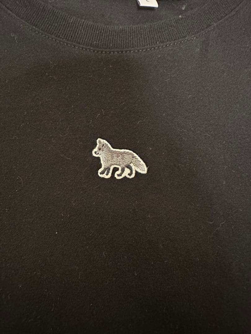 メゾンキツネ　MAISONKITSUNE