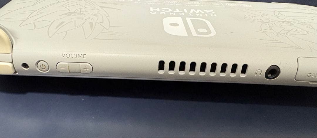 Nintendo Switch Lite ザシアン・マゼンタ