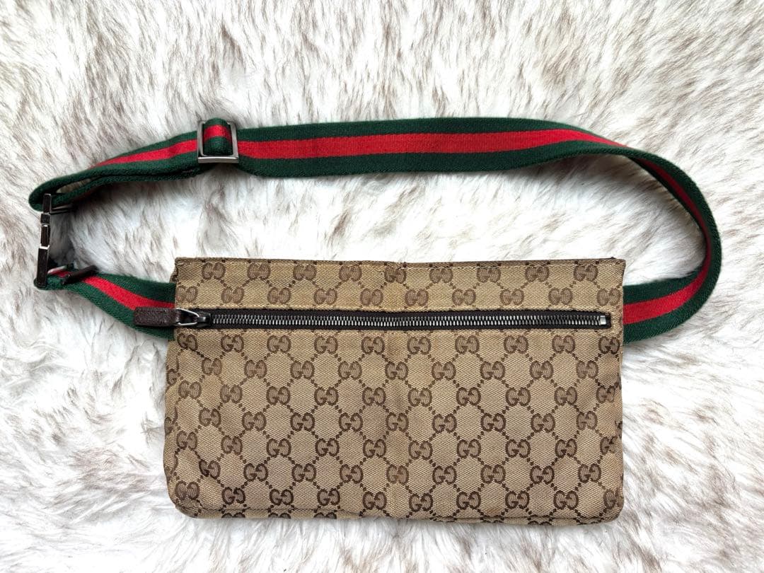 GUCCI ウエストポーチボディバッグGGキャンバス シェリーラインブラウン