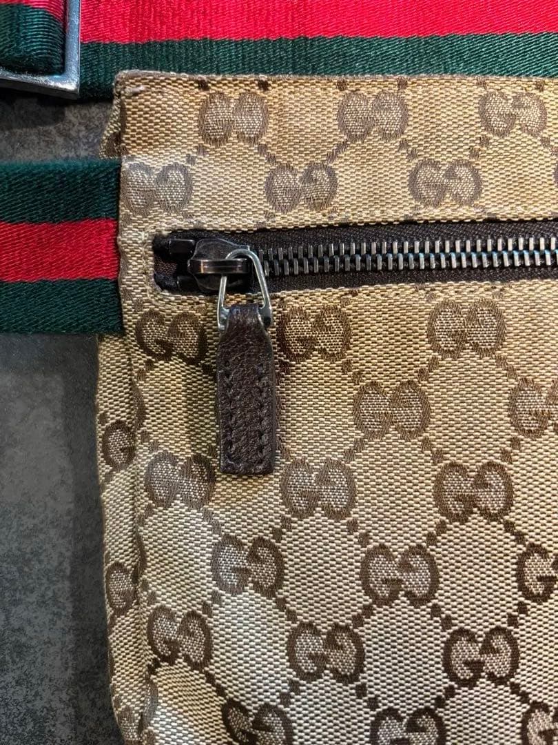 GUCCI ウエストポーチボディバッグGGキャンバス シェリーラインブラウン