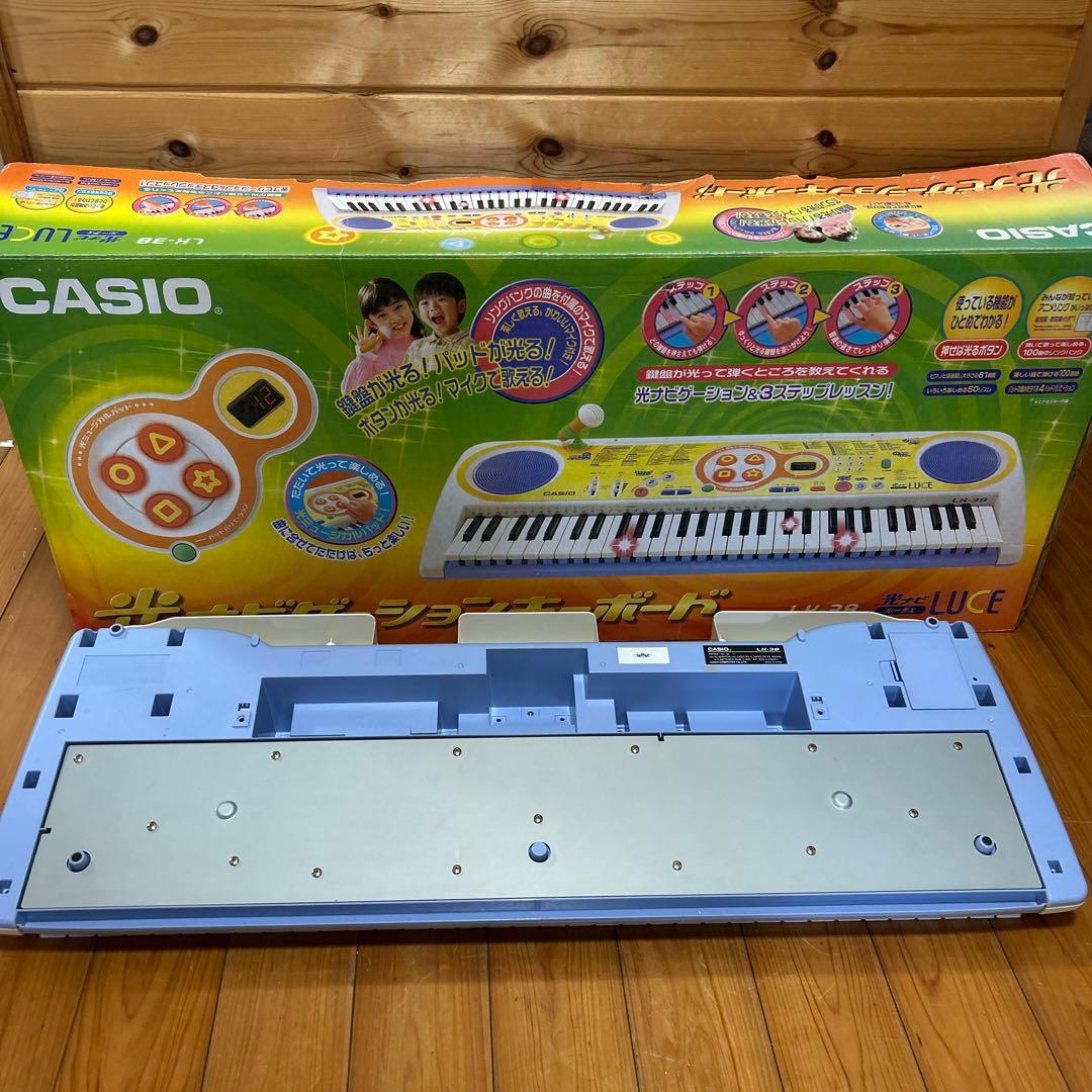 CASIO LK-38 光ナビゲーションキーボードLUCE ルーチェ 電子ピアノ