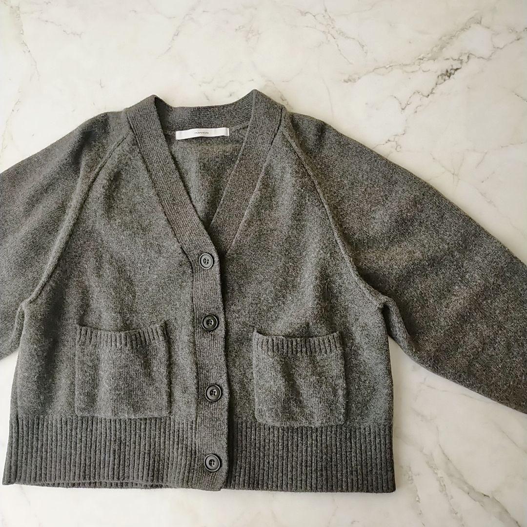 美品　フレームワーク　ショート丈ウールカシミヤカーディガン　Vネック