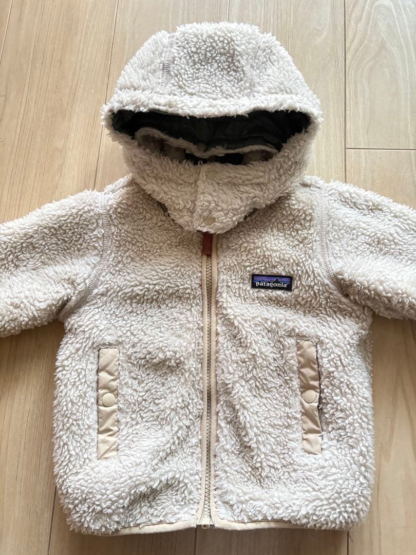 patagonia フード付きダウン　アウター　リバーシブル