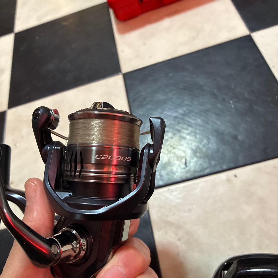 Shimano C2000S スピニングリール