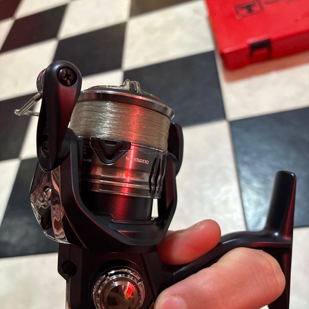 Shimano C2000S スピニングリール