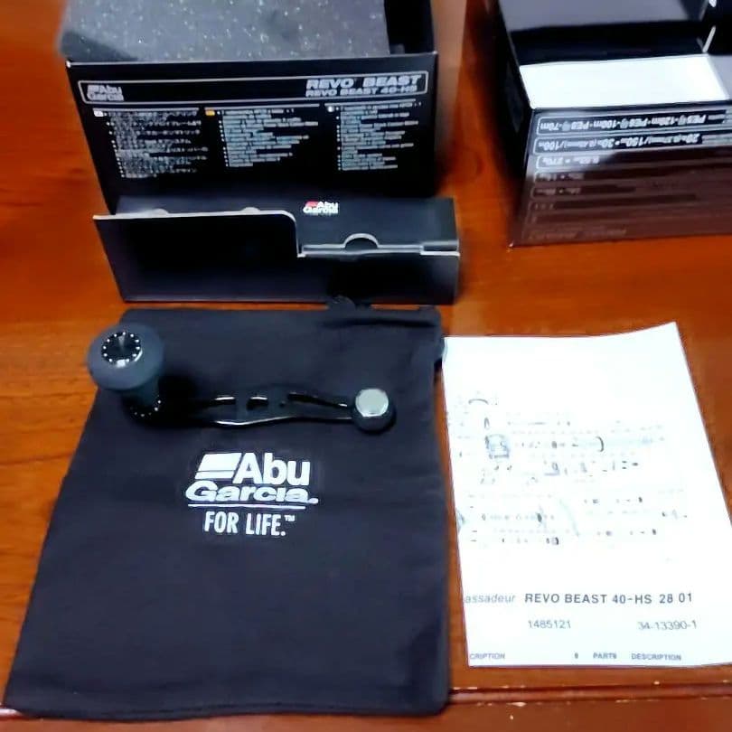 週末限定価格 REVO BEAST レボ ビースト40-HS ベイトリール