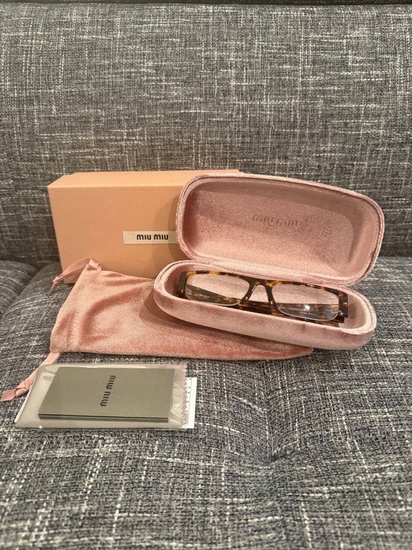 MIU MIU ヴェデット スクエアサングラス