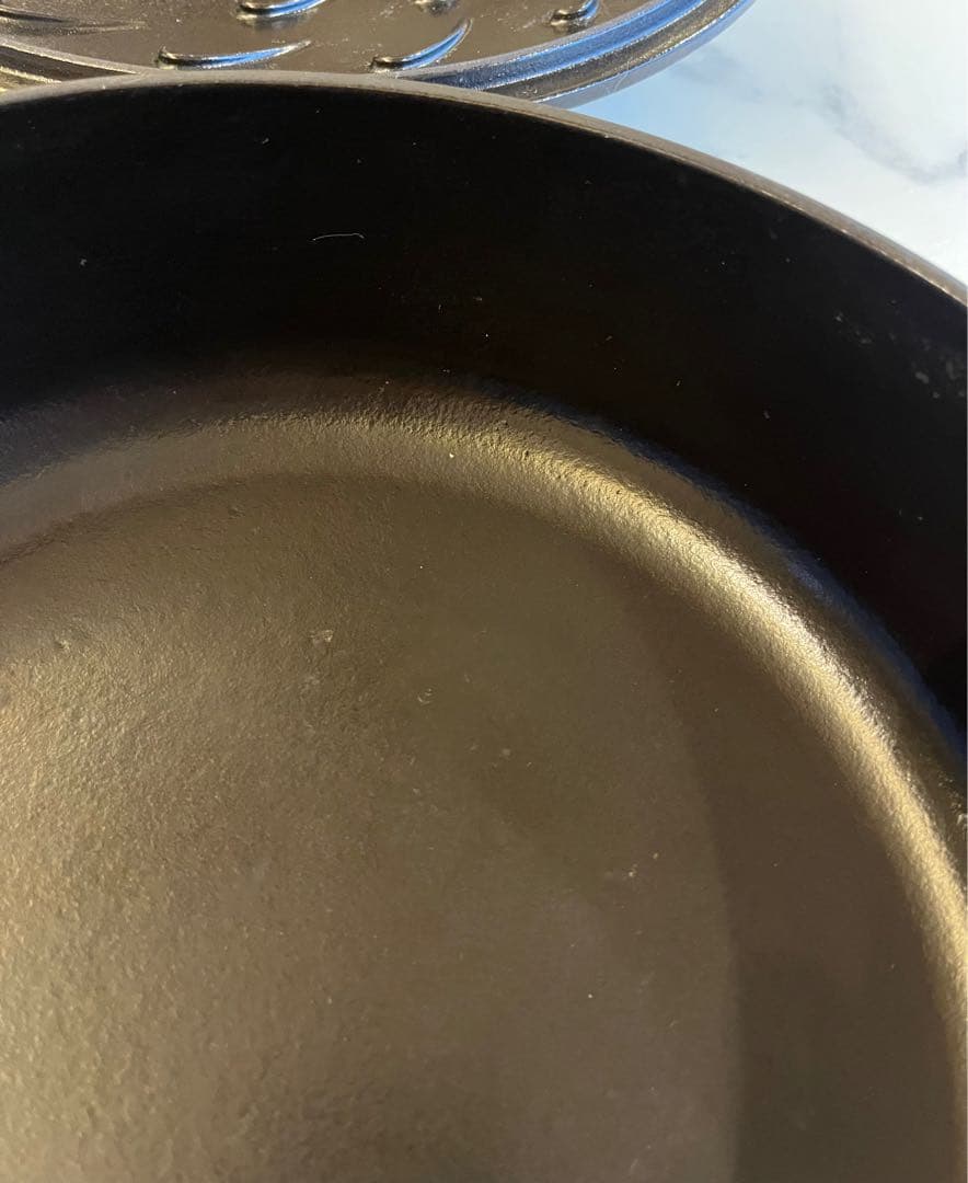 Staub（ストウブ）　ブレイザーソテーパン（24cm）　ブラック　黒