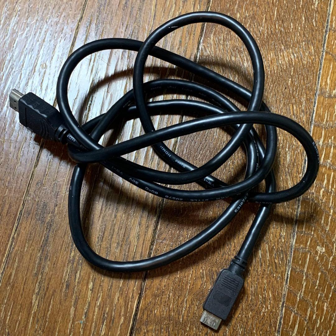 ビクタービデオカメラ　GZ-HM670 everio 2011年製