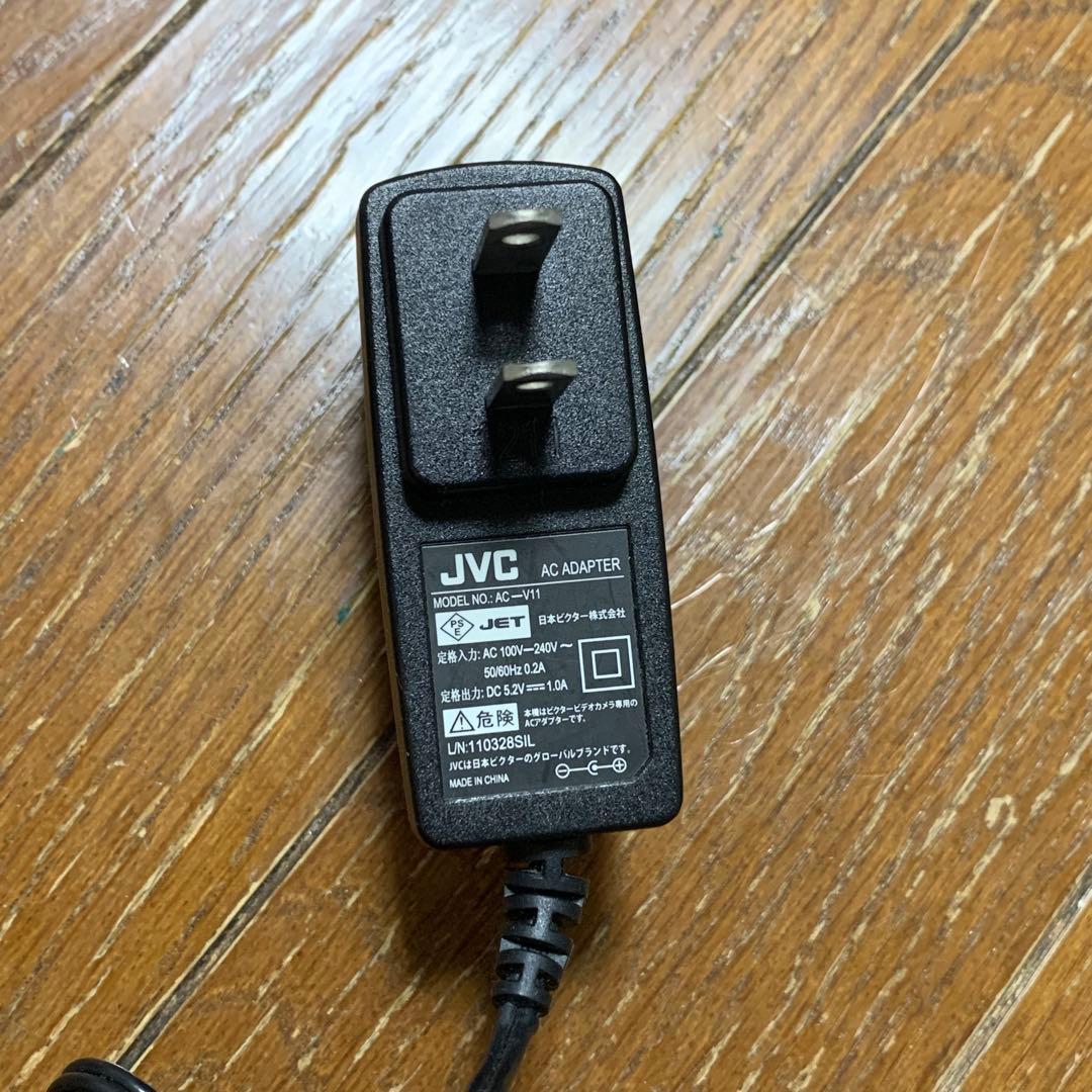 ビクタービデオカメラ　GZ-HM670 everio 2011年製