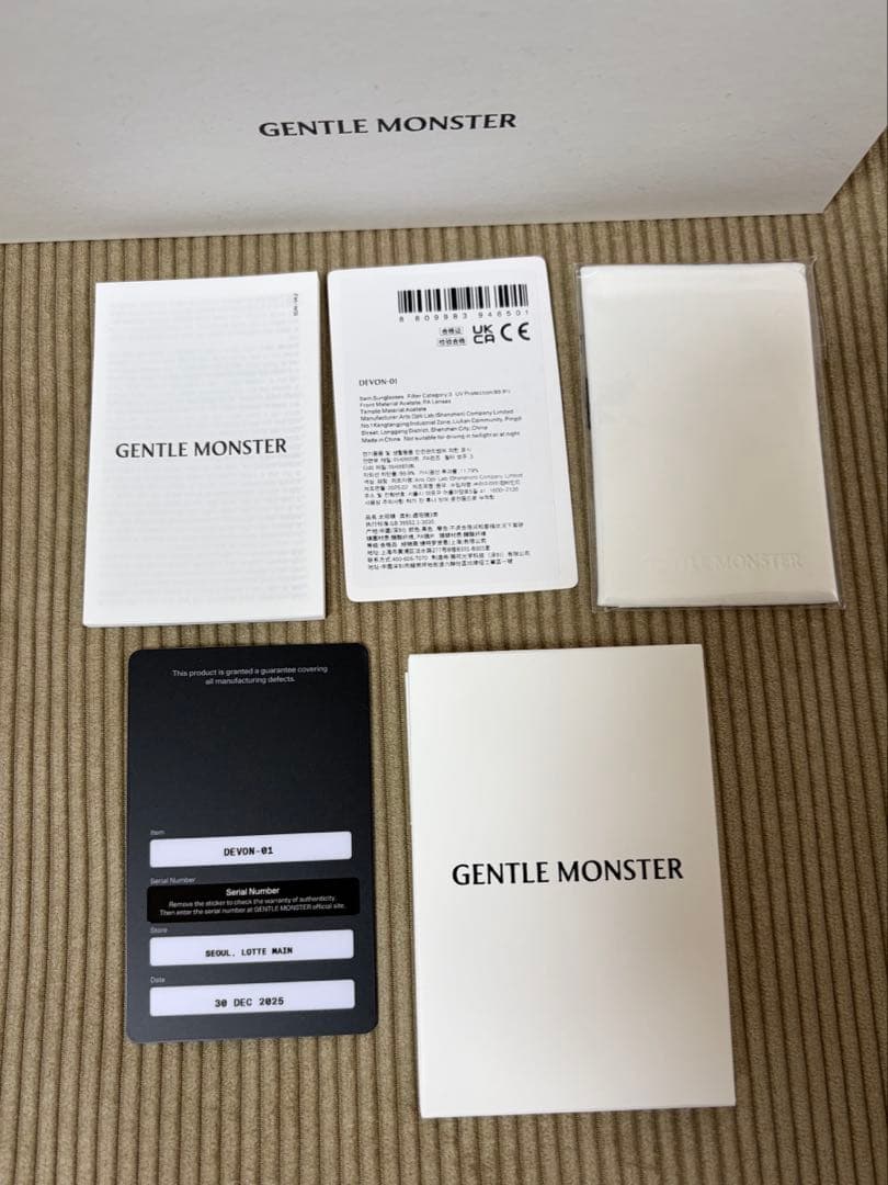 小物 GENTLE MONSTER Devon01