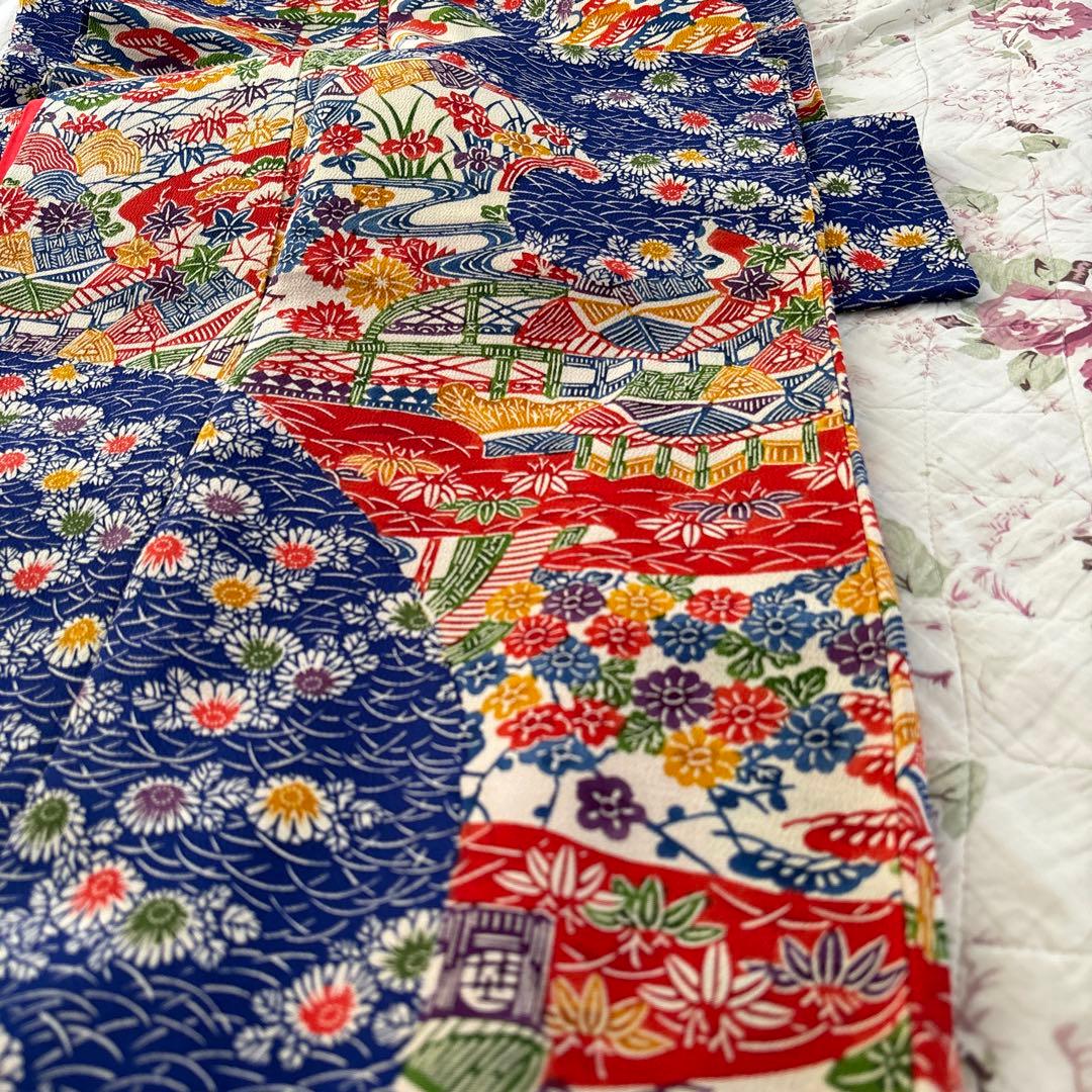 最終お値下げ　美品　正絹　上質な縮緬　紅型　とっても可愛い振袖〜♡ 裾の躾付き