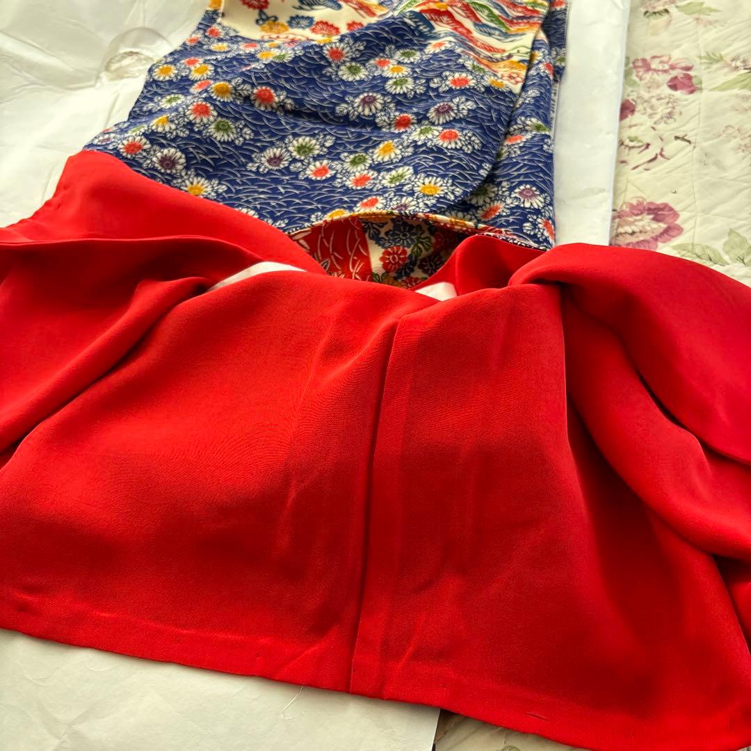 最終お値下げ　美品　正絹　上質な縮緬　紅型　とっても可愛い振袖〜♡ 裾の躾付き
