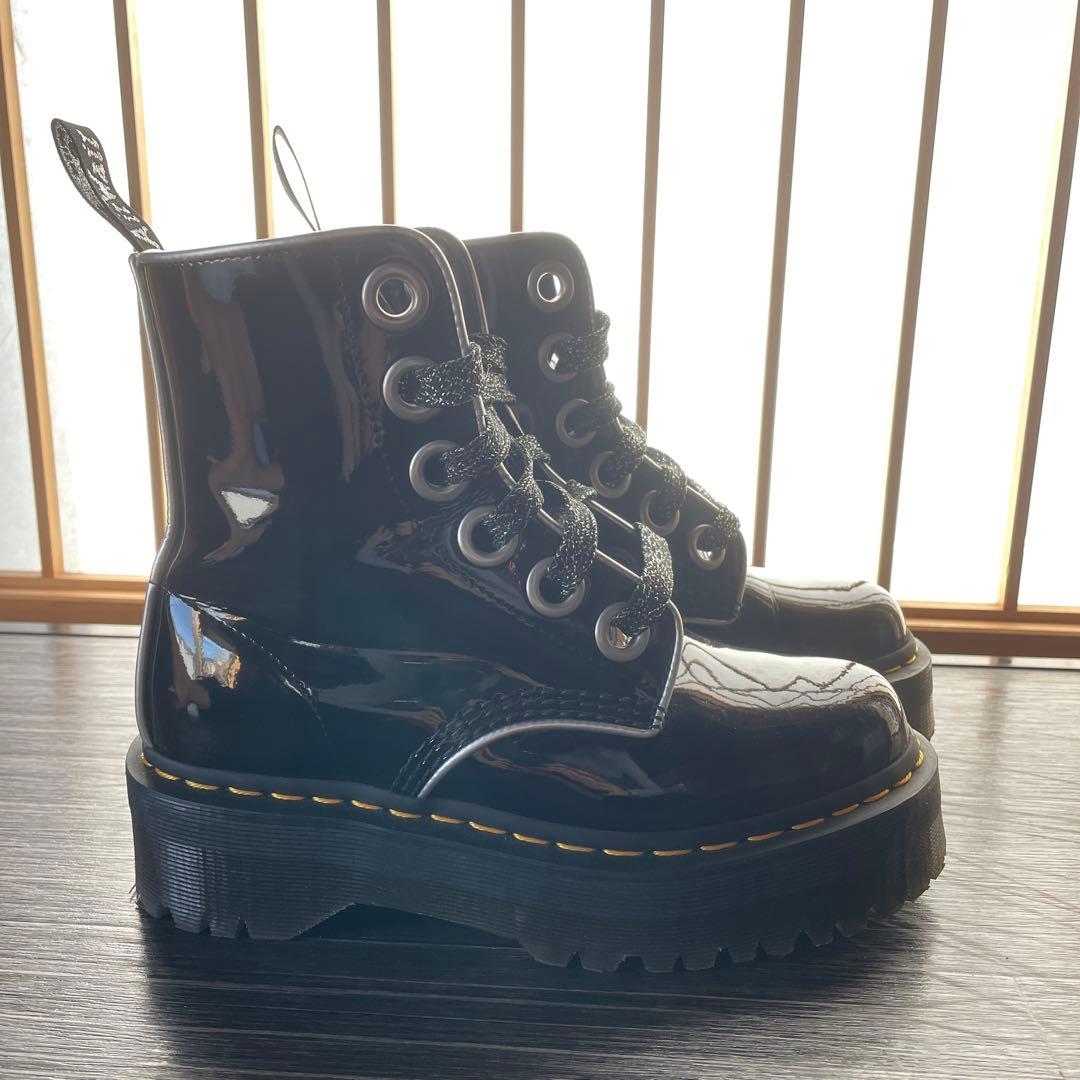 Dr.Martens/ QUAD RETRO MOLLY（クワッドレトロモリー）