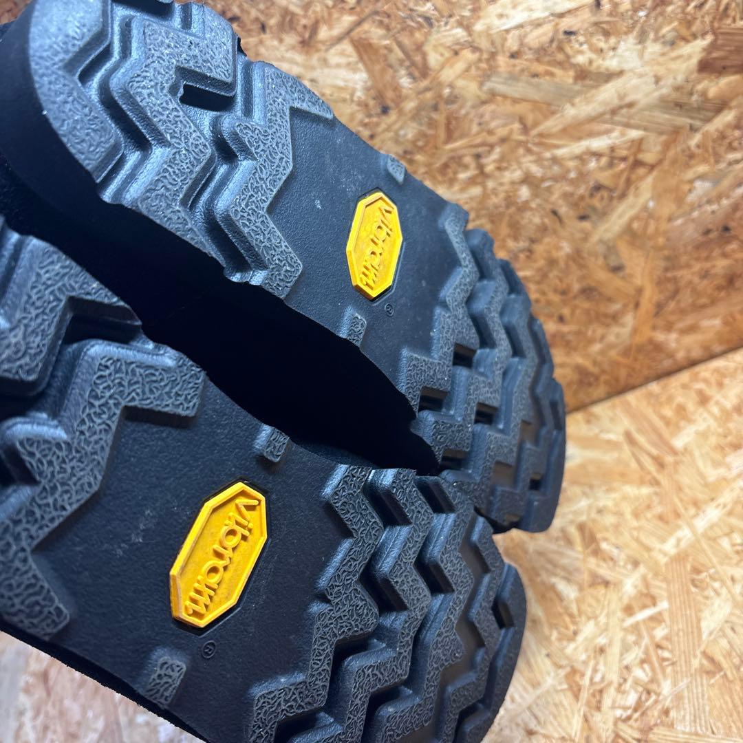 【稀少・美品】CLARKS ORIGINALS ワラビー ゴアテックス ビブラム