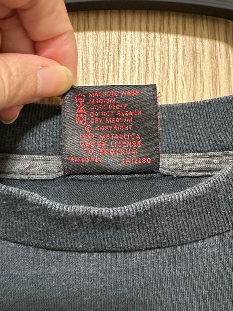 LLICA LLIFUKIN'CA 90s tシャツ