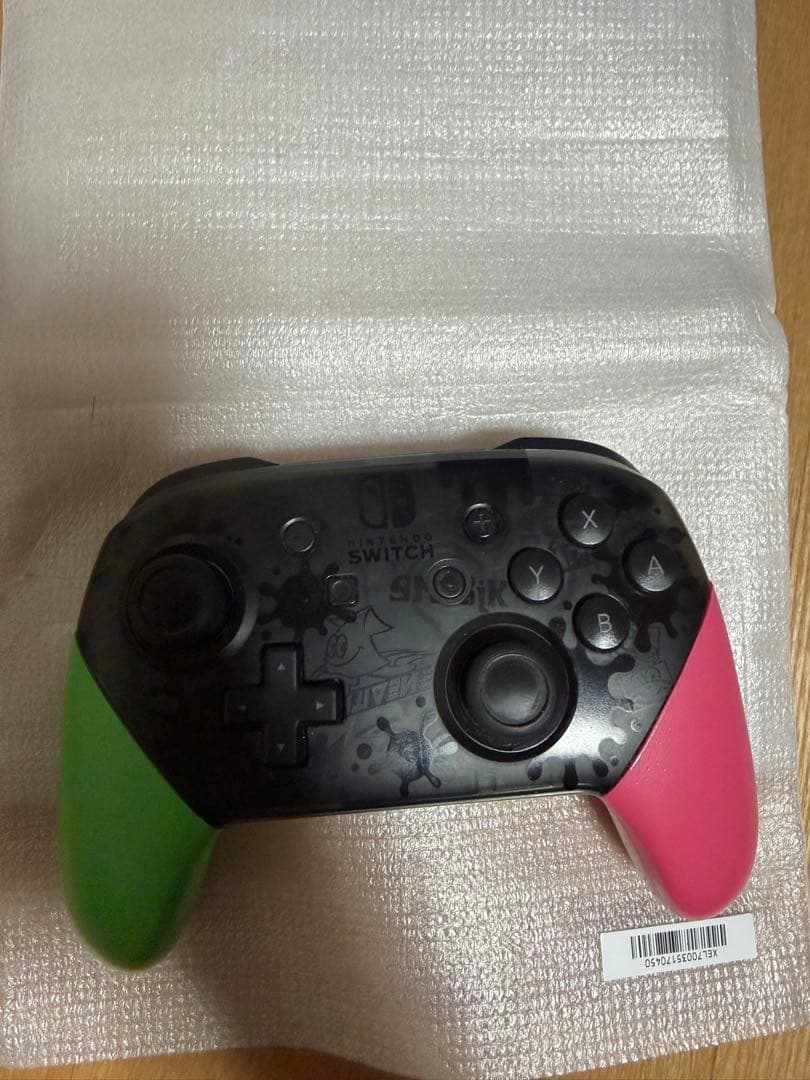Nintendo Switch プロコントローラー