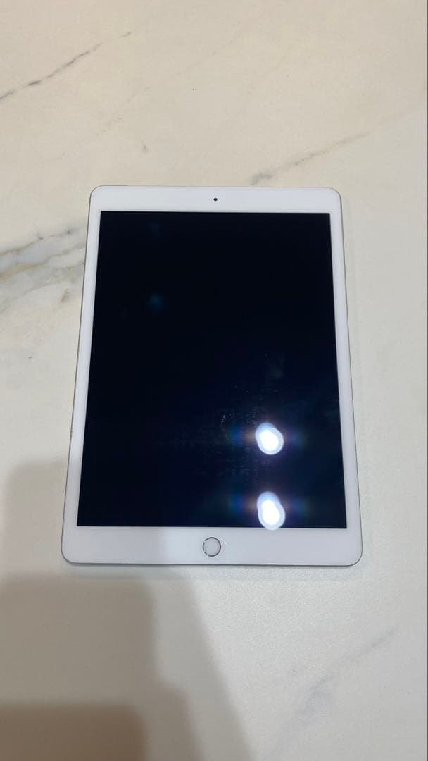 Apple iPad 第７世代　32GB ジャンク　リンゴループ