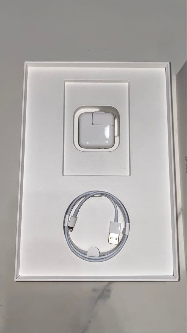Apple iPad 第７世代　32GB ジャンク　リンゴループ