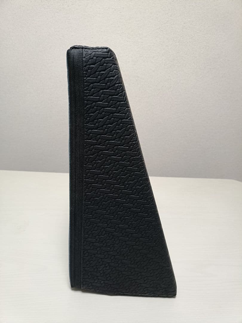 フレックスクッション三角形　Flexcushionブラック