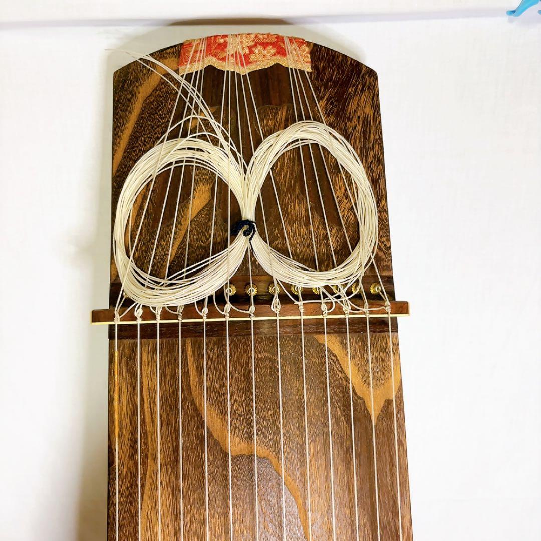 【美品】 琴 筝 和楽器 13弦 琴柱・譜面立て・琴糸付属【直接引き取り可】