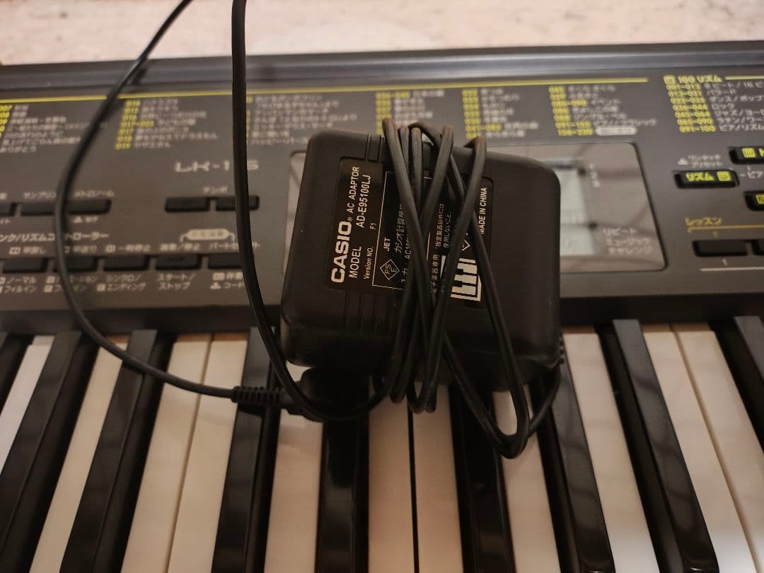 CASIO LK-116 61鍵盤 ホワイト