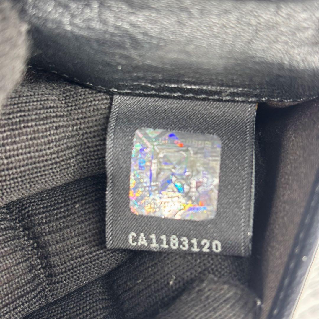 極美品　FENDI フェンディ　長財布　二つ折り　S06